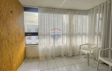 Imagem 4: Apartamento 1/4 com Varanda a uma quadra da praia na Barra por R$ 3500