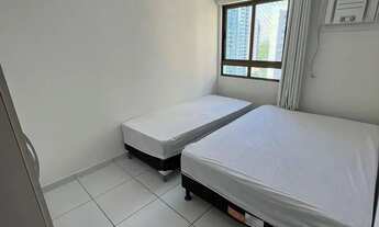 Imagem 7: Apartamento com 2 quartos, um sendo suíte, mobiliado, ventilado, com varanda, próximo aos