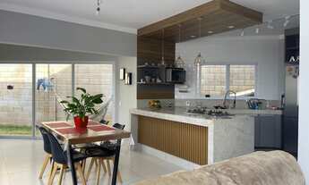 Imagem 3: Linda casa recém construída, à venda no Condomínio Bosque dos Cambarás em Valinhos/SP