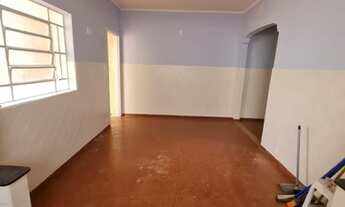 Imagem 3: Casa para aluguel e venda tem 100 metros quadrados com 2 quartos