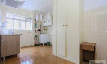 Imagem 4: Em rua tranquila, próximo a restaurantes, supermercados, bancos entre outros. Agende sua v