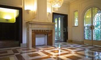 Imagem: Casa com 4 Quartos à Venda, 450 m² por