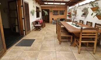 Imagem 5: CASA-115M²-3 SUÍTES-AMPLA SALA-COZINHA-COPA-LAVANDERIA-SALA-CHURRASQUEIRAS-5 CARROS