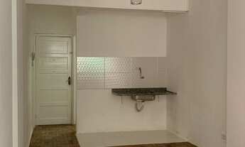 Imagem 7: Kitnet/Conjugado para aluguel e venda tem 32 metros quadrados com 1 quarto