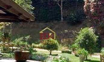 Imagem 2: Sobrado com 4 dormitórios à venda, 380 m² por R$ 2.200.000 - Vila Campos do Jordão - Campo