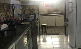 Imagem 7: Aluga se uma casa possui 180 metros quadrados com 4 quartos sendo,3 suítes