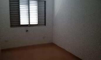 Imagem 2: Sobrado para Venda em São Paulo, Vila Antonieta, 4 dormitórios, 1 suíte, 2 banheiros, 2 va