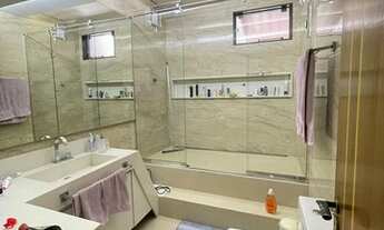 Imagem 7: Casa para venda tem 280 metros quadrados com 4 quartos