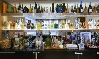 Imagem 2: Cobertura para venda possui 248 metros quadrados com 3 quartos em Itacorubi - Florianópoli