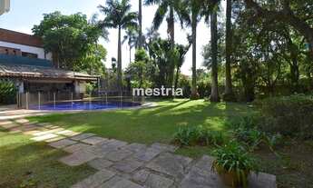 Imagem 2: Casa com terreno espetacular e com projeto do renomado arquiteto Bratke!