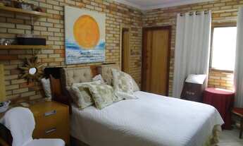 Imagem 7: CASA: 4 Stes, vários ambientes, 2 á 3 Autos cobertos + Churrasqueira