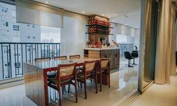 Imagem 3: Apartamento para venda possui 234 m2 com 3 quartos e 4 vagas