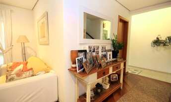 Imagem 6: Casa de condomínio para venda possui 260 metros quadrados com 4 quartos