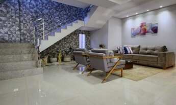 Imagem 7: Sobrado para venda possui 377 metros quadrados com 4 quartos