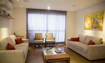 Imagem 2: Apartamento totalmente reformado com 132m2 no Campo Belo! Oportunidade!