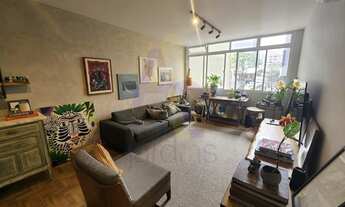 Imagem 2: Imóvel mobiliado e recém reformado com cozinha integrada, 1 suíte , 1 dormitório e amplo q