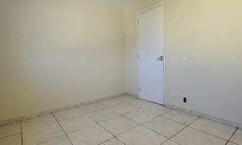 Imagem 7: Taquara/Merck: 2 qtos com estacionamento: R$ 700,00. Em frente ao Mercadao de Jacarepaguá