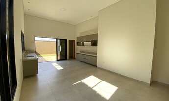 Imagem 2: Casa de condomínio térrea para venda tem 150 metros quadrados com 3 quartos