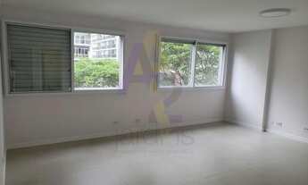 Imagem: Apartamento com sala e dormitório espaçosos