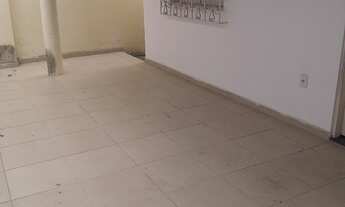 Imagem 2: ALUGO Casa com 2 dormitórios