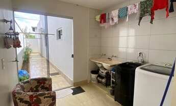 Imagem 7: Casa para venda possui 217 metros quadrados com 3 quartos em Jardim Europa - Anápolis - Go