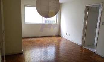 Imagem 4: Apartamento de 2 dormitórios com excelente potencial para reforma no Paraíso