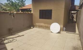 Imagem: Casa com 2 dormitórios lado praia