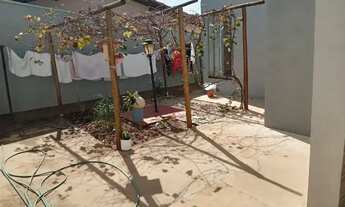 Imagem 6: Vende-se chácara com terreno de 1.000 metros e área de 300 metros de área constru