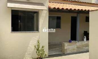 Imagem 2: Casas residencial disponível para venda no bairro Santa Mônica em Uberlândia-MG