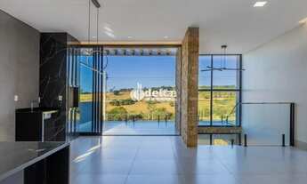 Imagem 2: Casa no condomínio Terras Alpha disponível para venda em Uberlândia-MG