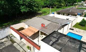 Imagem 6: Casa Térrea com 3 Qts (1 Suíte) no Adrianópolis/ Piscina com Cascata/ 3 Vagas
