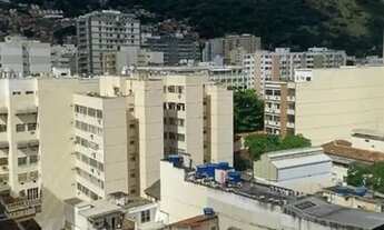Imagem: Grande Cobertura Comercial na Praça Sães