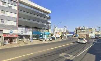 Imagem 6: Oportunidade de Investimento: Prédio Comercial com Excelente Potencial de Renda!