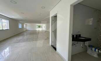 Imagem 7: Prédio Comercial Novo em Localização Estratégica