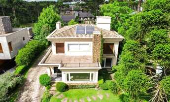 Imagem: Casa 4 ou dorm. Em Condomínio - Bairro