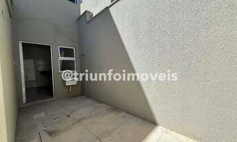 Imagem 2: Casa duplex em condomínio com 3 suítes no Morros