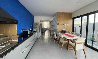 Imagem: Casa em Condomínio Térrea / Residencial