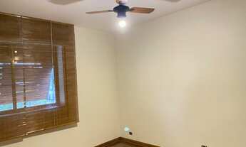 Imagem 6: Ao lados dos clubes e Shopping, em rua tranquila, num edifício com ótimo recuo