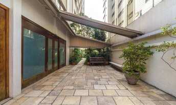 Imagem 5: Apartamento para venda possui 110 m2, todo reformado, com 2 quartos no Jardim América