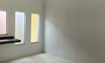 Imagem 4: Casa para venda possui 102 metros quadrados com 3 quartos em Lagoa Redonda - Fortaleza - C