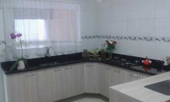 Imagem 5: Sobrado para venda possui 171 metros quadrados com 4 quartos