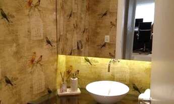 Imagem 7: Apartamento com 220m² de área útil, totalmente reformado, 3 vagas, amplo living com varand