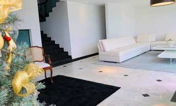 Imagem 4: MARAVILHOSA Casa em condomínio luxo.<br>Com 4 suítes , 3 salas, aprox. 600 mts2 . In