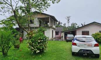 Imagem: Amplo terreno 840m², com Edificações