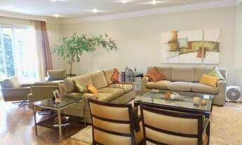 Imagem 6: O Estilo Neoclássico do Brooklin Velho! 5 Suítes, Piscina e Terreno de 1.000m²