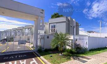 Imagem: Linda casa semi-mobiliada com amplo quintal