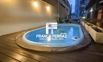 Imagem 2: Apartamento 4 suítes com piscina Meia Praia