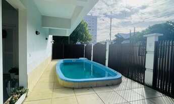 Imagem 2: Sobrado amplo entre a praia e o centro, sem condomínio, com 3 quartos em Centro - Tramanda