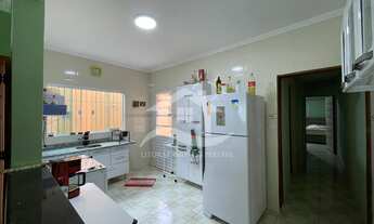 Imagem 4: Casa - Sobrado no bairro Jardim Itatins, 3000 metros da praia, Peruíbe-SP