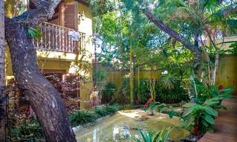 Imagem 6: Casarão pé na areia com piscina